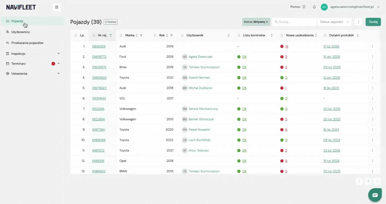 Adding users manually – screenshot of the Navifleet app