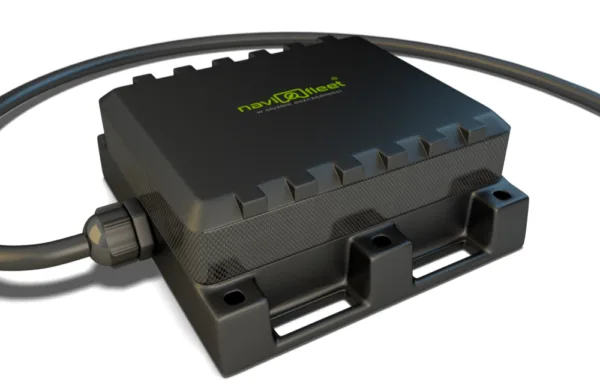 Waterproof IP67-rated Navifleet tracker