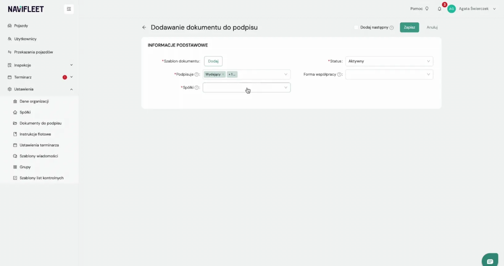 Fields filled in when adding a document template for signature – screenshot of the Navifleet app